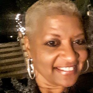 Meet your Posher, Latanja